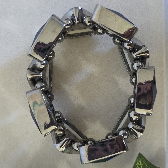 Silver and Sapphire Blue Triangle Crystal Stone Stretch Bracelet - Picture 5 of 10